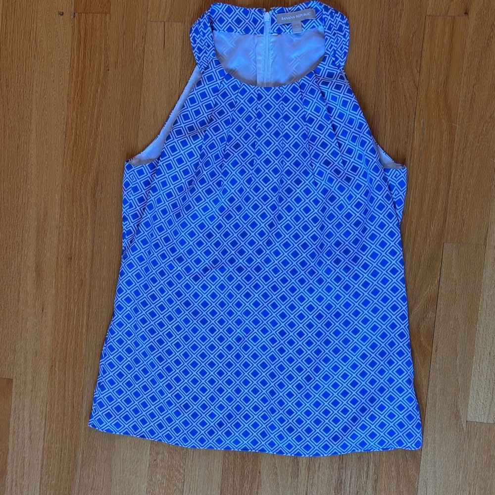 Banana Republic Blue Diamond Shell